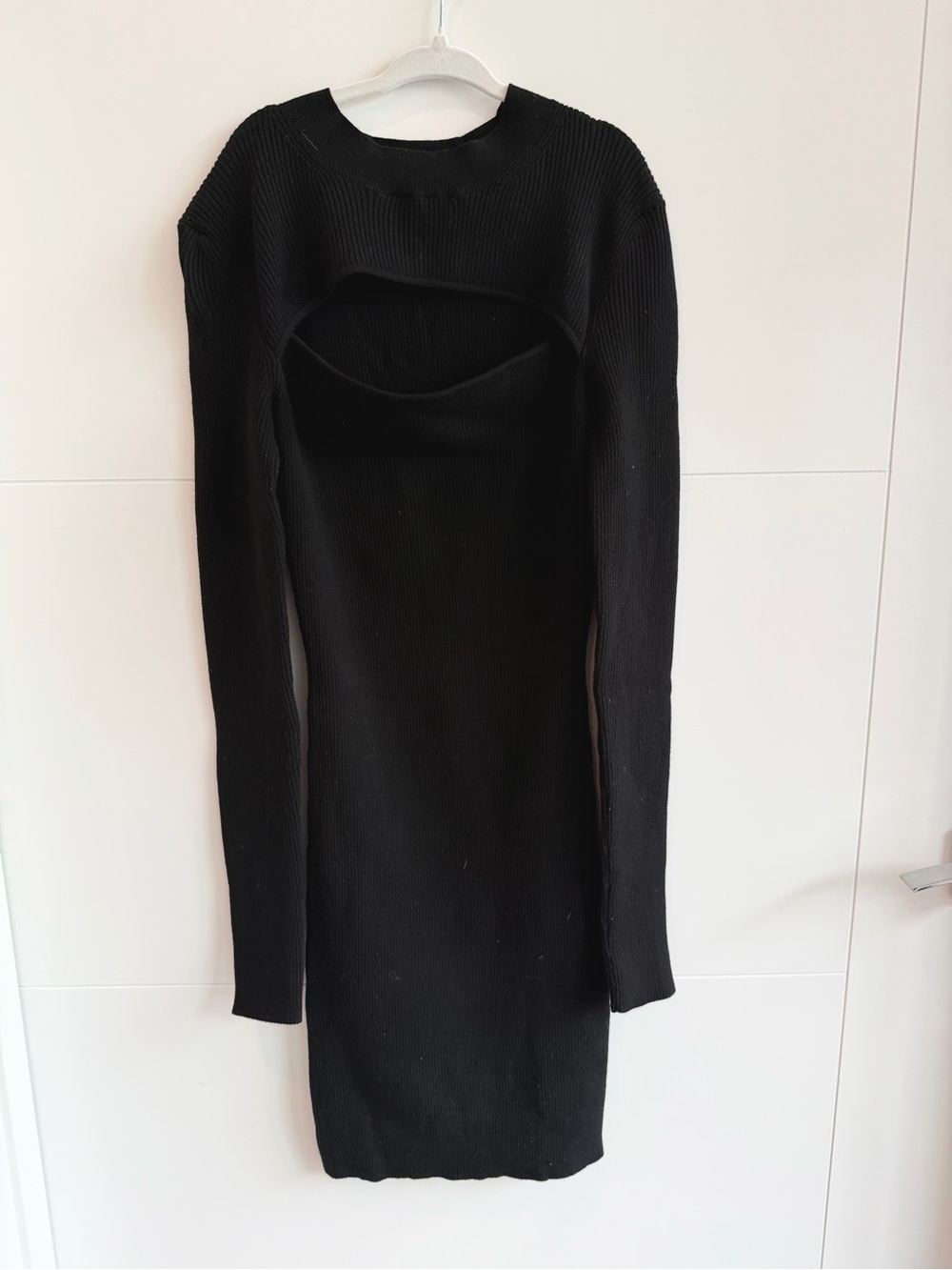 Wilfred Ribbed Midi Dress with Cutout